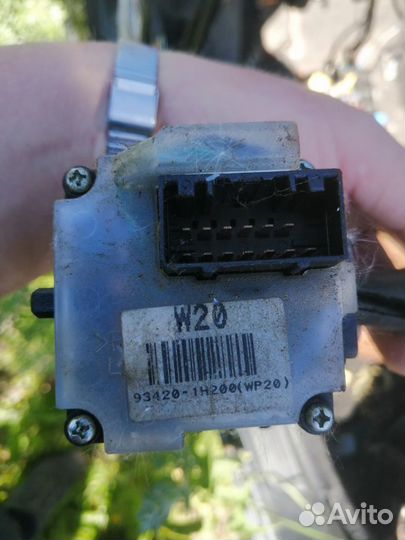 Переключатель подрулевой Kia Cee'd 1