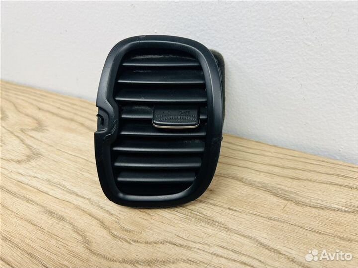 Воздуховод передний правый Kia Rio 4 G4LC 1.4