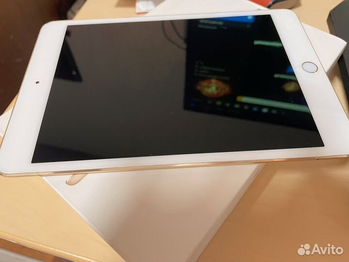 iPad mini 4 16gb wifi