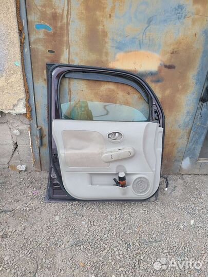 Двери на nissan cube z12