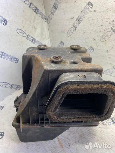 Корпус воздушного фильтра Opel Sintra