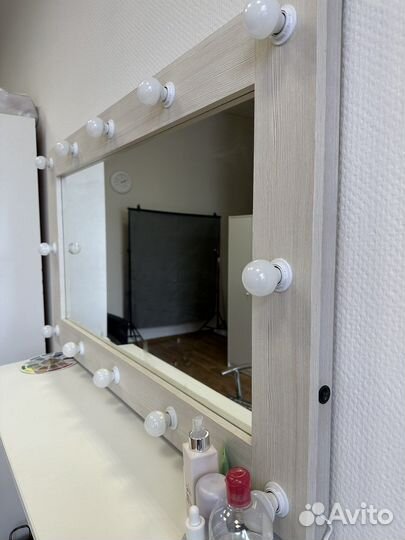 Гримерное зеркало