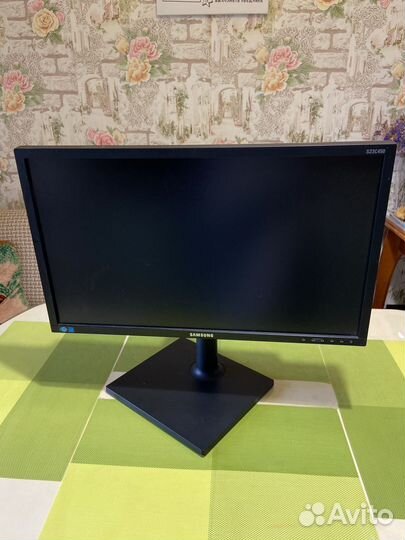 Монитор Samsung 23