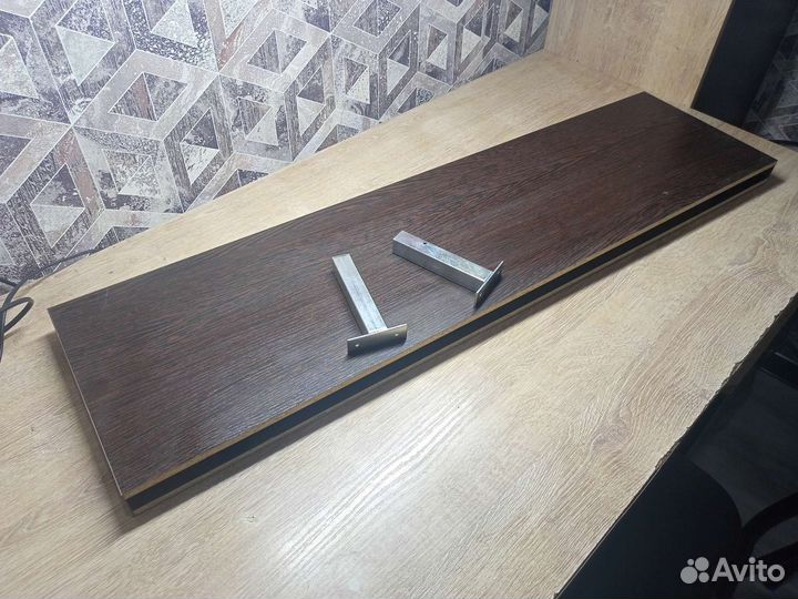 Полки со скрытым креплением бу