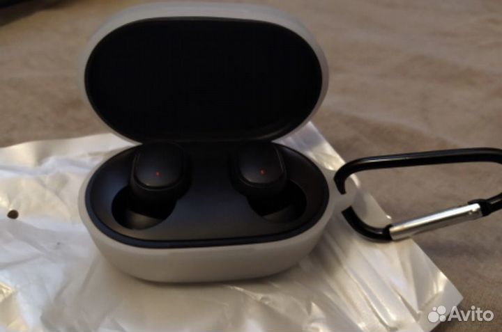 Чехол для airdots