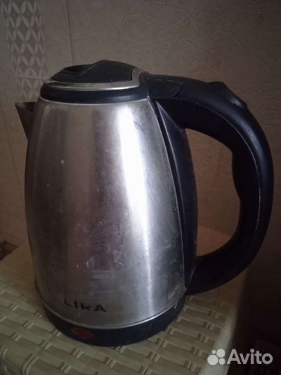 Электрочайники три штуки без базы на запчасти