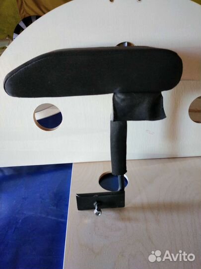 Подлокотник Renault sandero Stepway