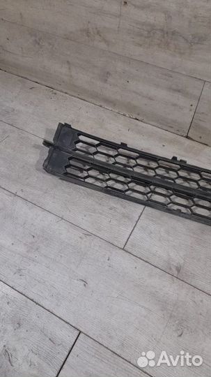 Решетка бампера Skoda Rapid С 2012 По 2017 Год