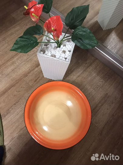 Таз эмалированный