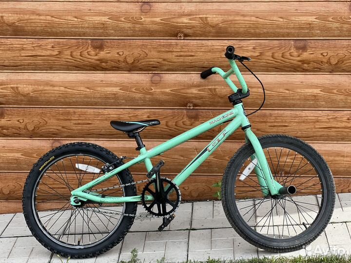 Велосипед BMX GT mach ONE expert 20