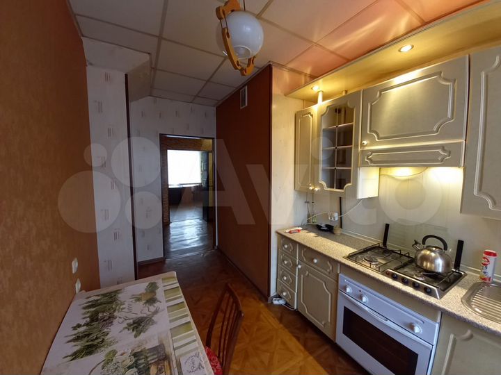 3-к. квартира, 71 м², 1/4 эт.