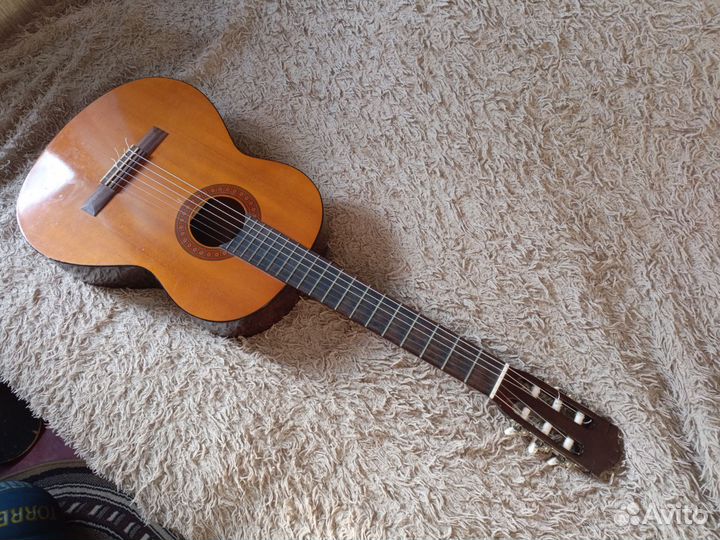 Yamaha c40 классическая гитара