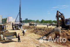 Машинист гусеничного экскаватора