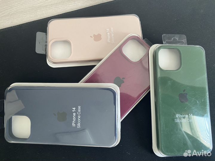 Чехол на iPhone 14 с яблоком