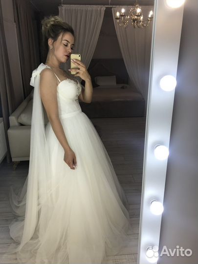 Свадебное платье
