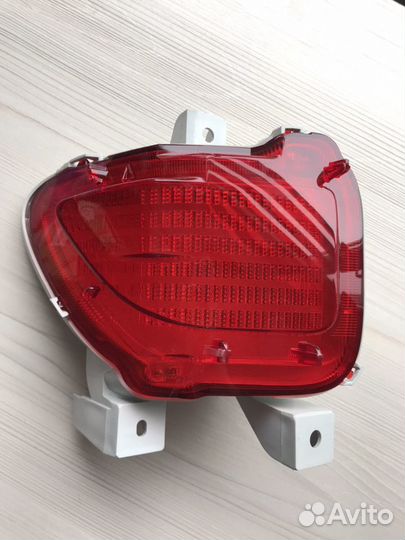 Рефлектор (левый) на задний бампер RAV-4