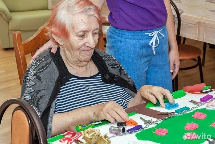 Сиделка за пожилым