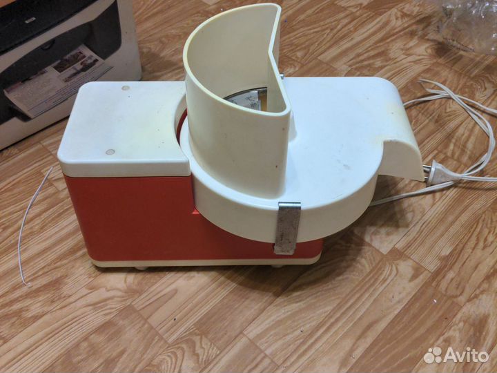 Соковыжималка/мясорубка электрическая СССР