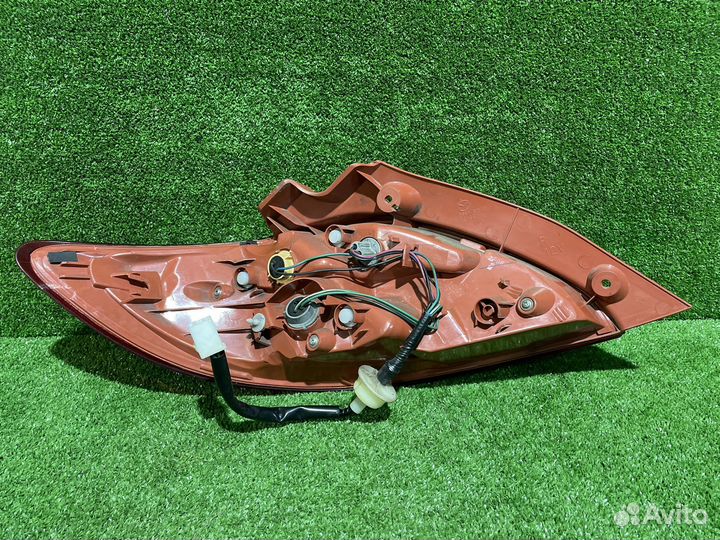 Стоп-сигнал правый mazda demio DE3FS