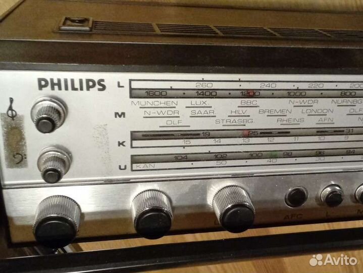 Радиоприемник philips