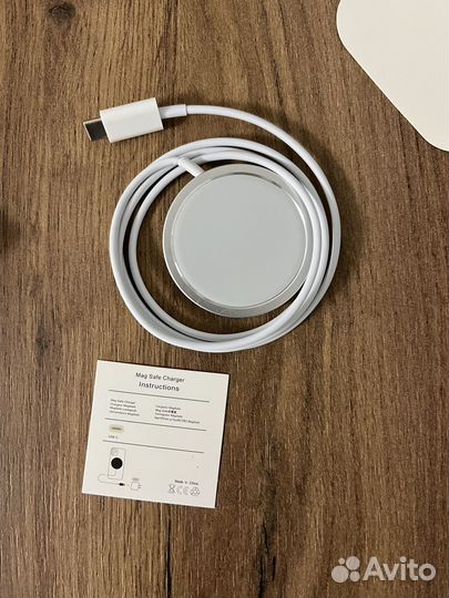 Безпроовдная зарядка