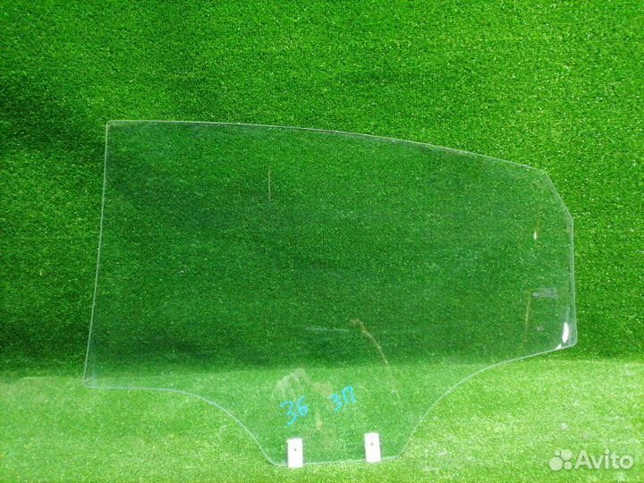 Стекло двери заднее правое Kia Rio 3 седан 1.4