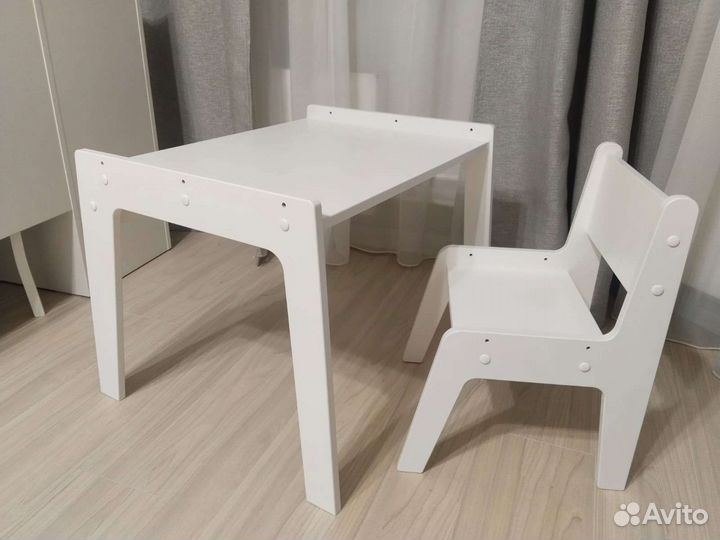 Растущий стул и стол для малышей