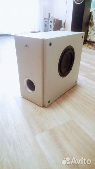 Сабвуфер Akai