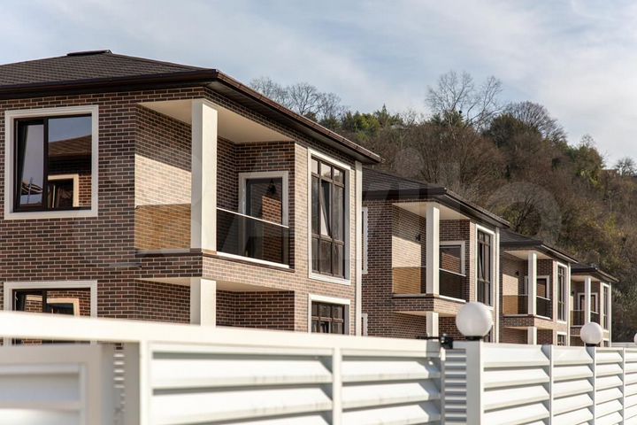 Коттедж 157 м² на участке 3,5 сот.