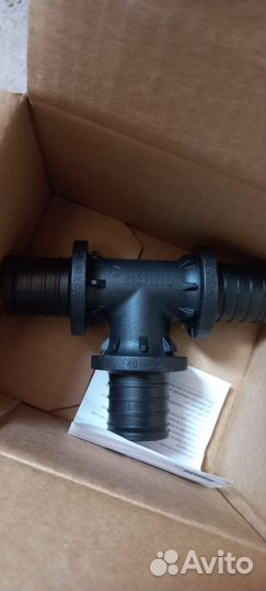 Фитинги и труба 40 rehau