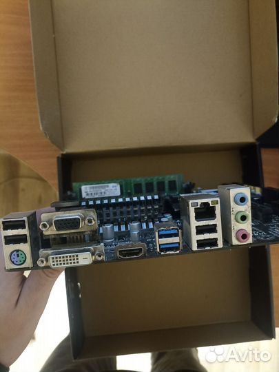 Материнская плата am3+