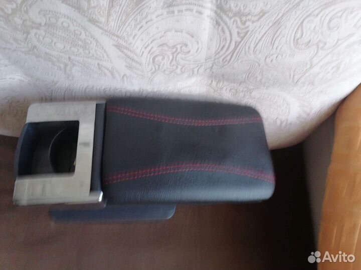 Подлокотник на kia rio 3