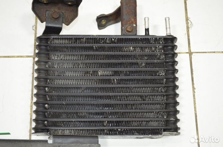 Радиатор масляный Mitsubishi Endeavor D71W 3.8