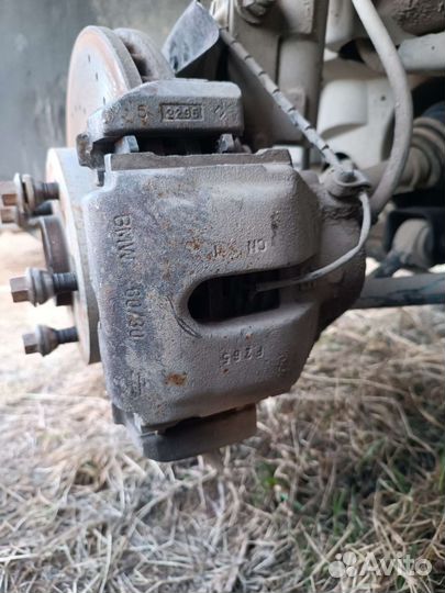 Передние суппорта BMW X5 E53