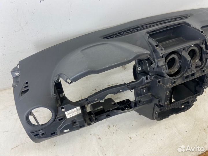 Торпедо Renault Duster 2010