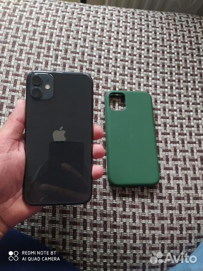 Телефон iPhone 11