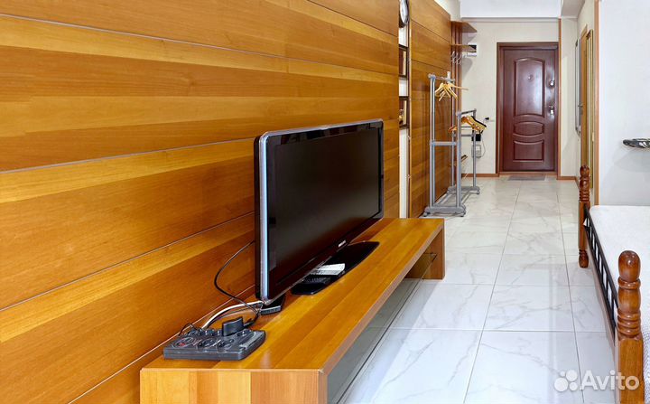 Журнальный столик/тумбочка под телевизор