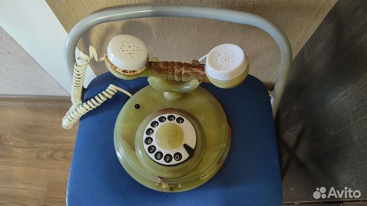 Домашний телефон из оникса
