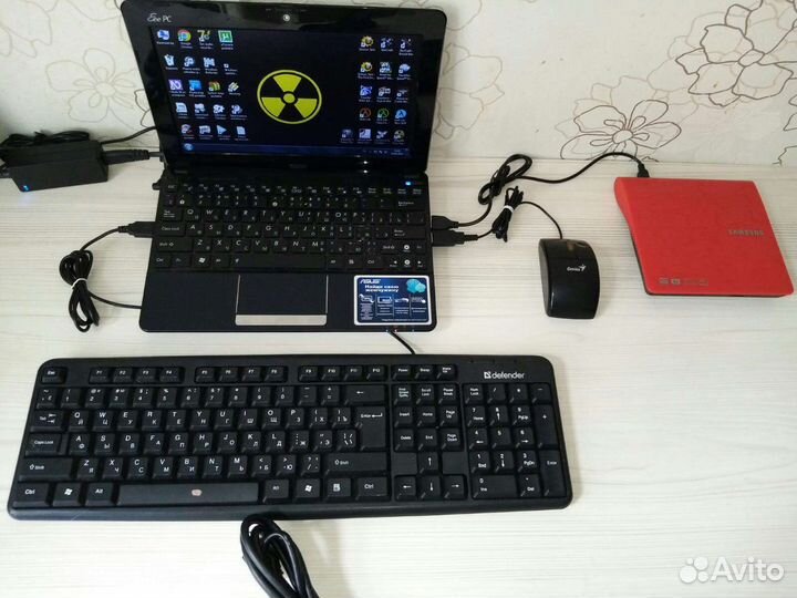 Netbook Asus EEE PC-1015B