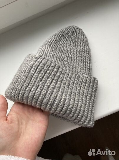 Шапка женская вязаная ручная работа