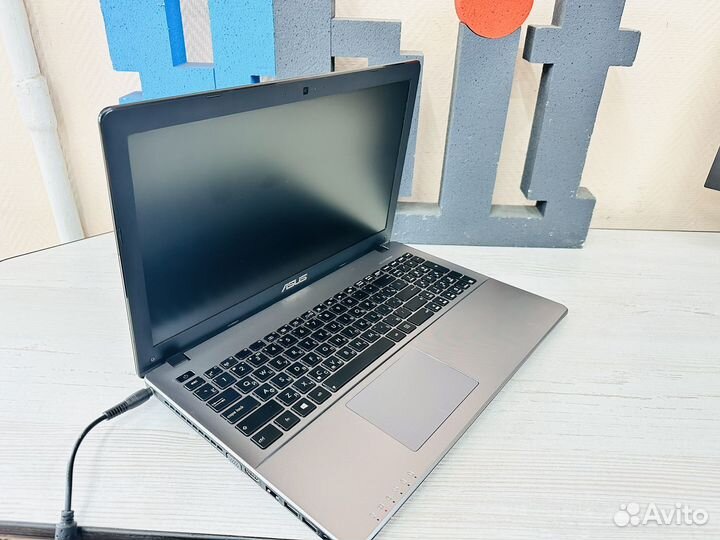 Игровой ноутбук Asus i3 8gb gt720