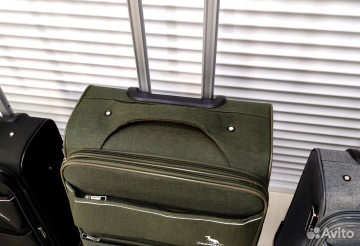 Ударопрочный Чемодан на 4-х съемных колесах