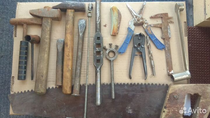 Инструмент из ссср-ключи,сверла,напильники