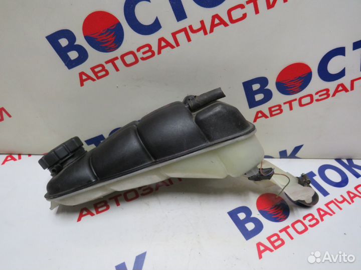 Бачок расширительный mercedes E300 Diesel 210