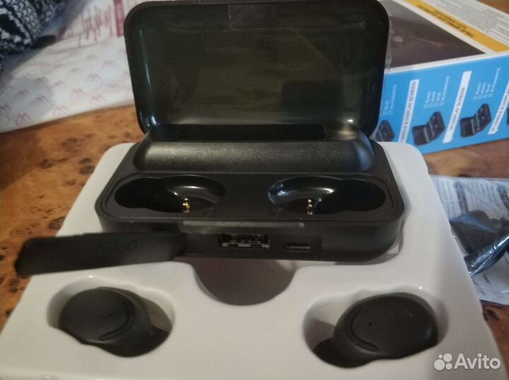 Беспроводные наушники TWS