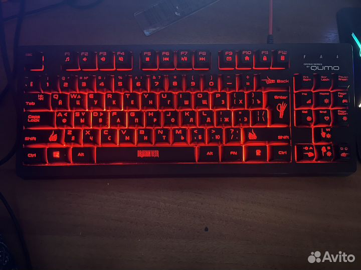 Игровая клавиатура с подсветкой