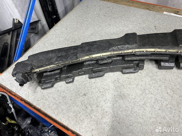 Абсорбер переднего бампера BMW F10 F11