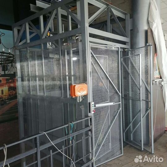 Изготовление грузовых подьемникоа