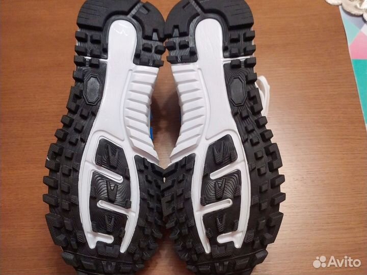 Кроссовки мужские размер 45