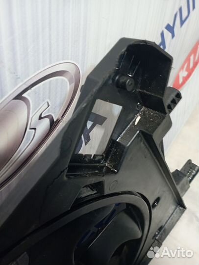 Вентилятор радиатора охлаждения двигателя диффузор